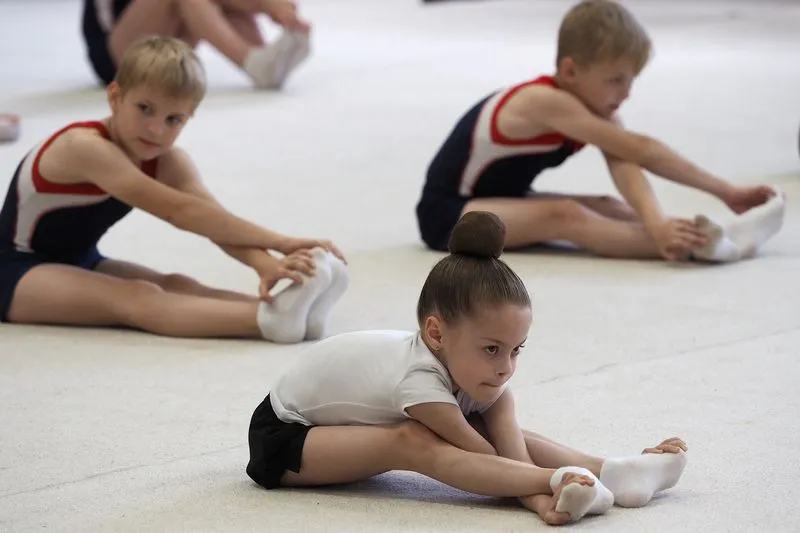 Почему у ребёнка хрустят суставы 11 лет занимается гимнастикой